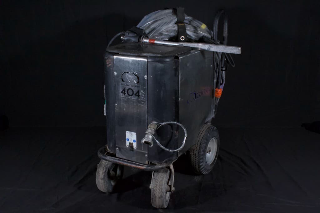 Dry ice blasting machine